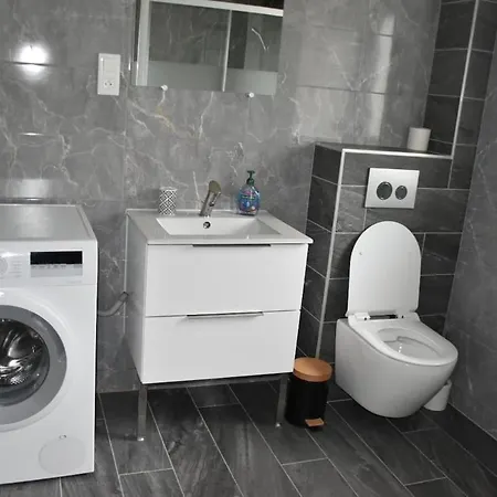 アパート Renovated 2